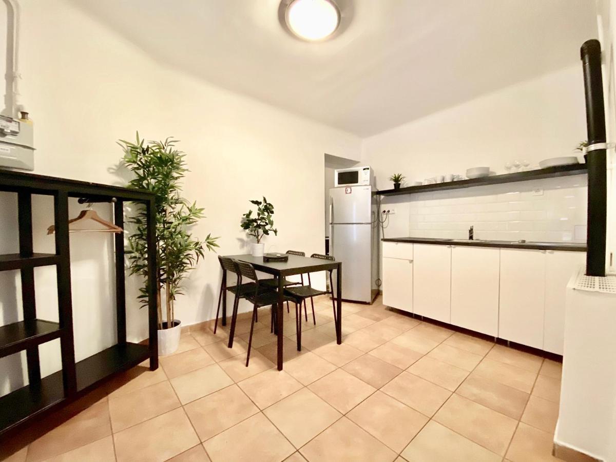 Budget Apartment By Hi5- Karoly 16 Будапеща Екстериор снимка
